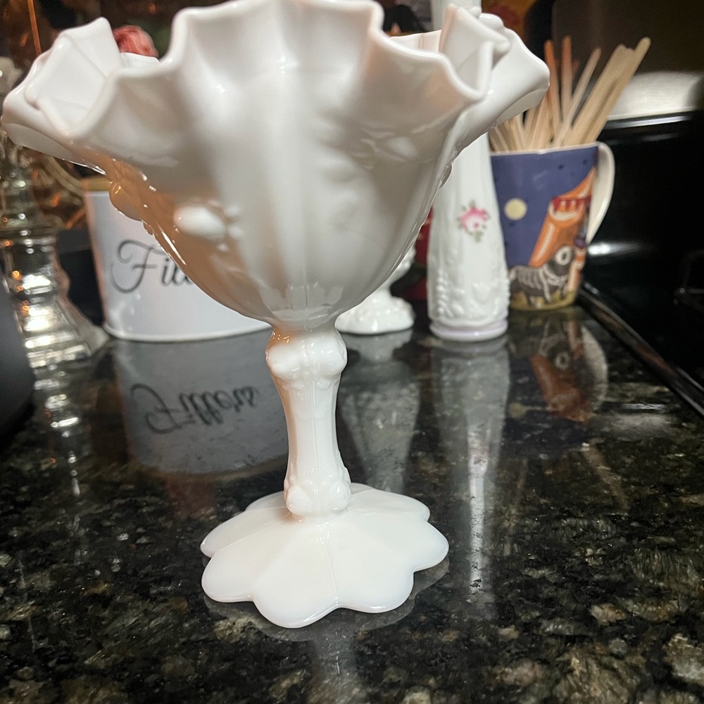 Vintage Fenton Cabbage arose Compote